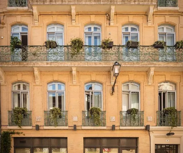 アルベール プルミエ ホテル 3*